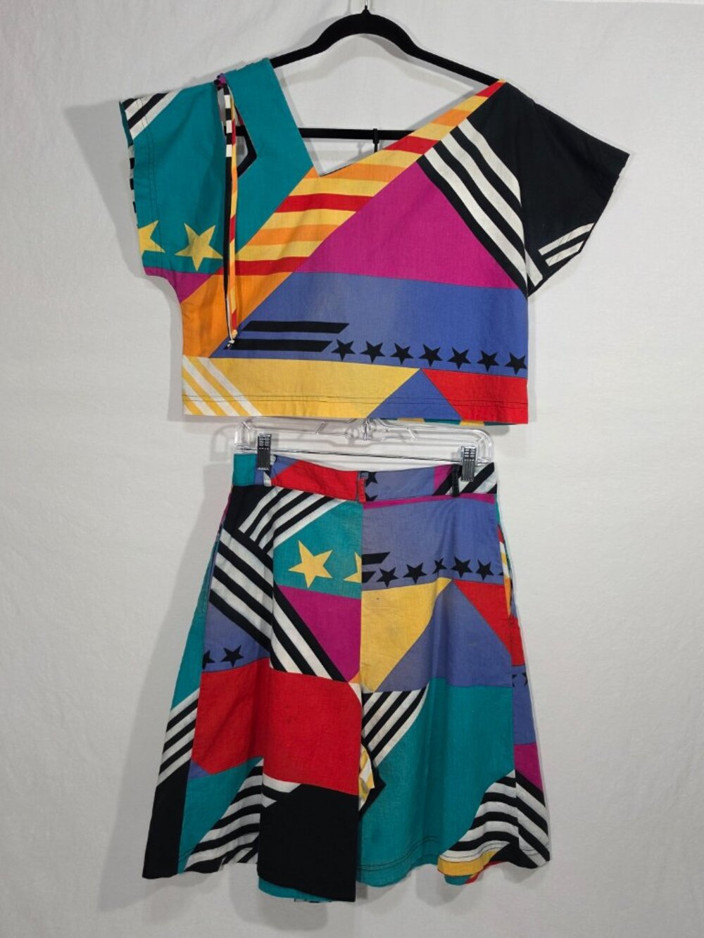 U.S.A. Vintage Y2K 80s RARE Multicolor-Multi-Print 2-Pc Set TOP & JORKS Size 13.